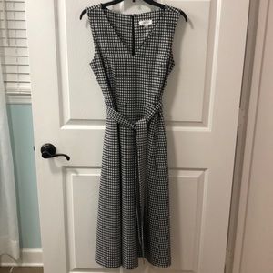 Calvin Klein gingham sleeveless v-neck dress 10